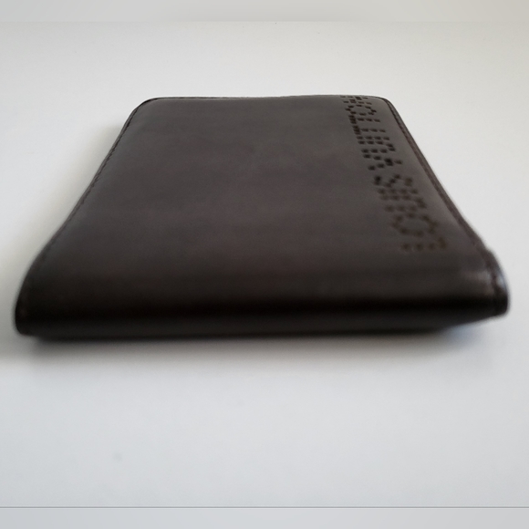 Louis Vuitton Men's Perforated Logo All-leather Wallet - Picture 11 of 11